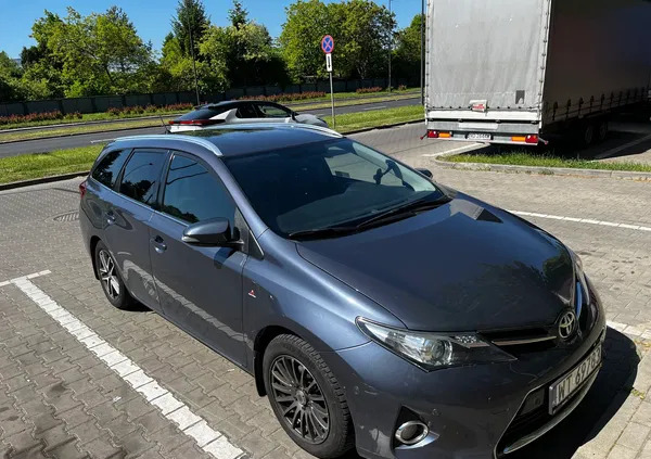 warszawa Toyota Auris cena 37000 przebieg: 270000, rok produkcji 2015 z Warszawa